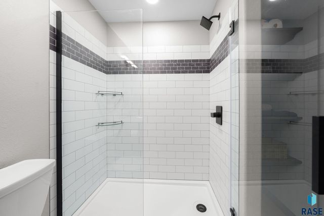 104 E Birchwood Dr Drive, Brandon, SD 57005