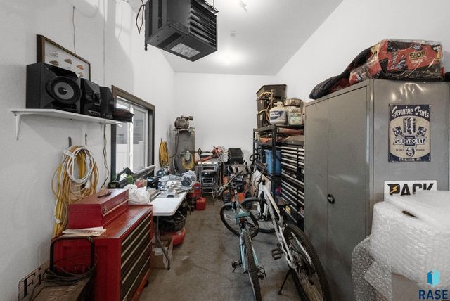 104 E Birchwood Dr Drive, Brandon, SD 57005