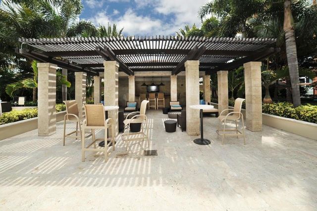 550 Okeechobee Boulevard Lph-16, West Palm Beach, FL 33401