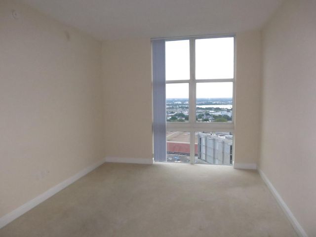 550 Okeechobee Boulevard Lph-16, West Palm Beach, FL 33401