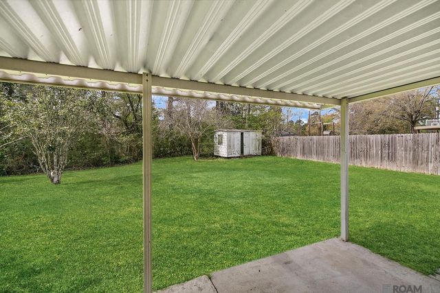 5665 Mapleton Dr, Greenwell Springs, LA 70739