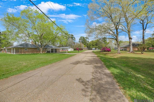 5665 Mapleton Dr, Greenwell Springs, LA 70739