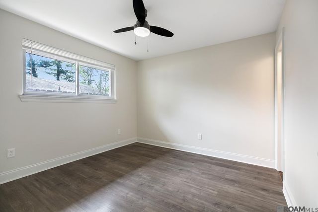 5665 Mapleton Dr, Greenwell Springs, LA 70739