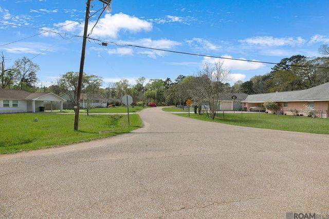 5665 Mapleton Dr, Greenwell Springs, LA 70739