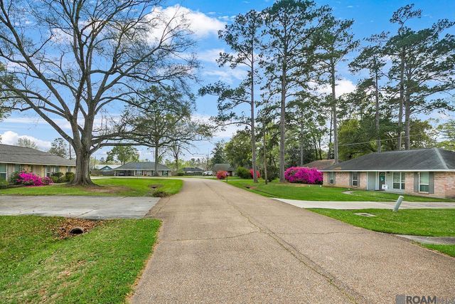 5665 Mapleton Dr, Greenwell Springs, LA 70739