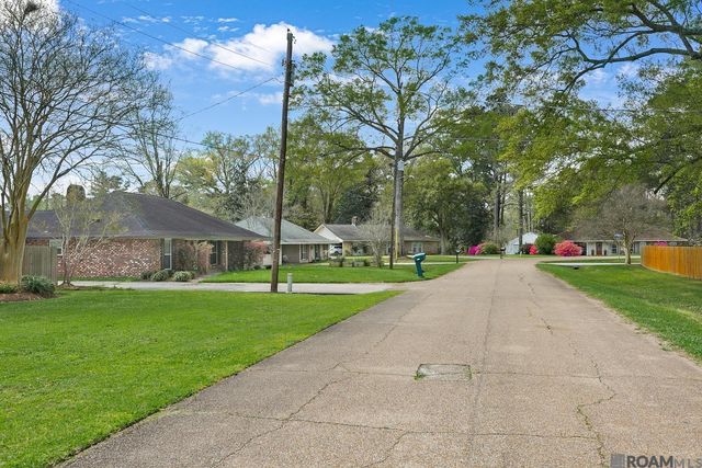 5665 Mapleton Dr, Greenwell Springs, LA 70739