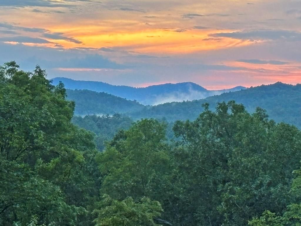 200 Oak Crest Drive, Morganton, GA 30560