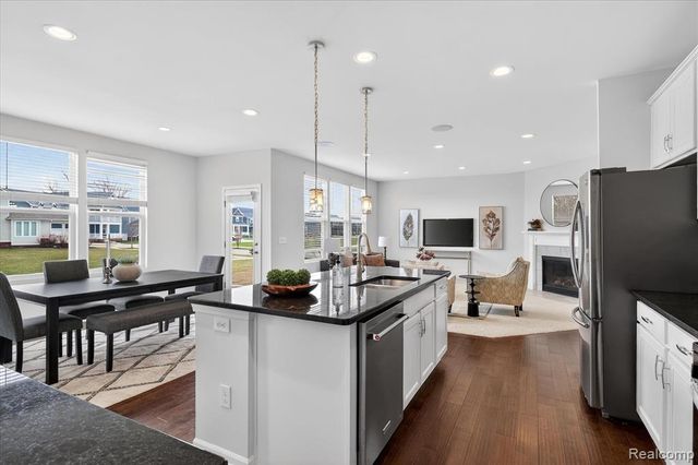 897 Harrison Street, Canton, MI 48188