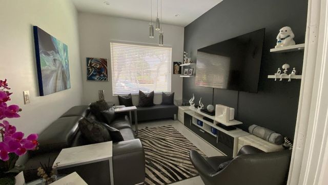 830 Bailey Street, Boca Raton, FL 33487