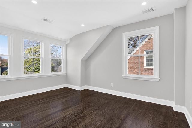 1607 N GLEBE RD, Arlington, VA 22207