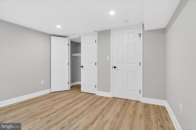 1607 N GLEBE RD, Arlington, VA 22207