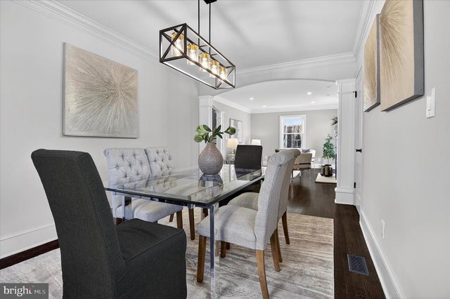 1607 N GLEBE RD, Arlington, VA 22207