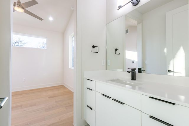 2008 Canterbury ST A, Austin, TX 78702