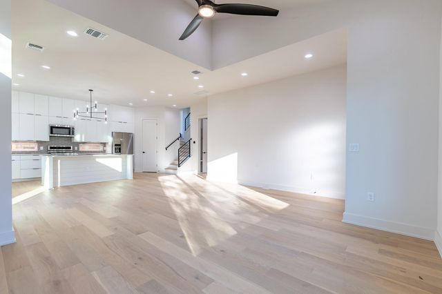 2008 Canterbury ST A, Austin, TX 78702