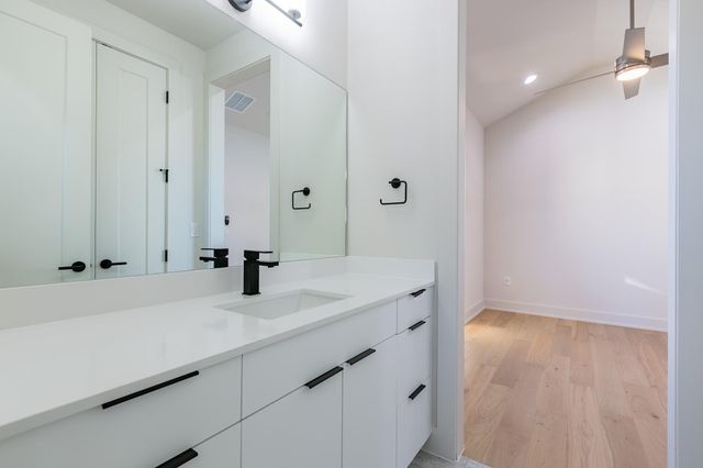 2008 Canterbury ST A, Austin, TX 78702