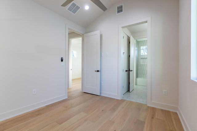 2008 Canterbury ST A, Austin, TX 78702