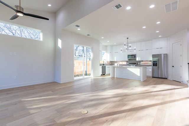 2008 Canterbury ST A, Austin, TX 78702
