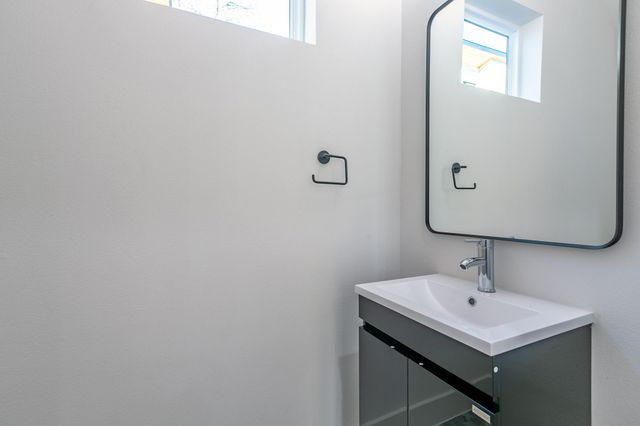 2008 Canterbury ST A, Austin, TX 78702