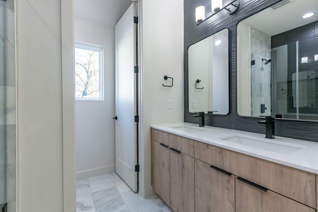 2008 Canterbury ST A, Austin, TX 78702