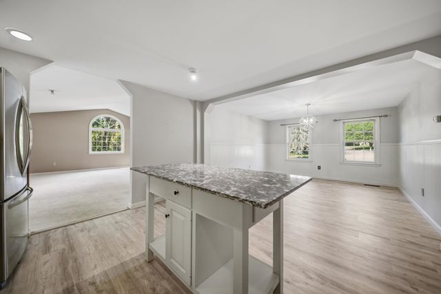 101 Currier Drive, Manchester, NH 03104