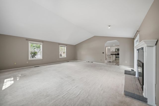 101 Currier Drive, Manchester, NH 03104