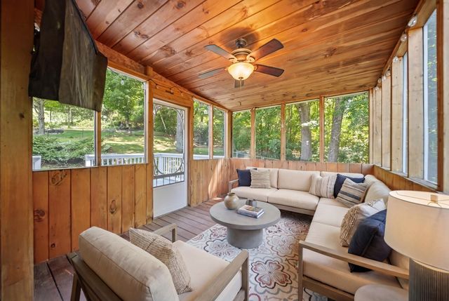101 Currier Drive, Manchester, NH 03104