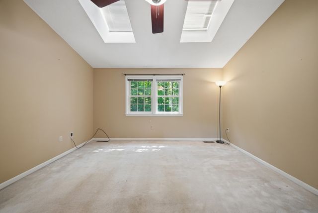 101 Currier Drive, Manchester, NH 03104