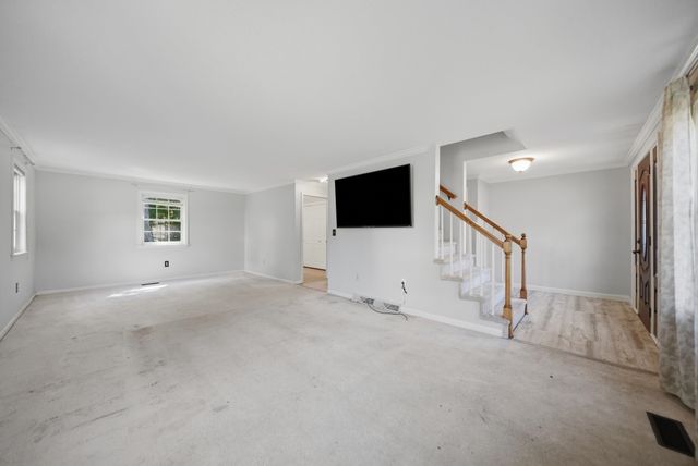 101 Currier Drive, Manchester, NH 03104