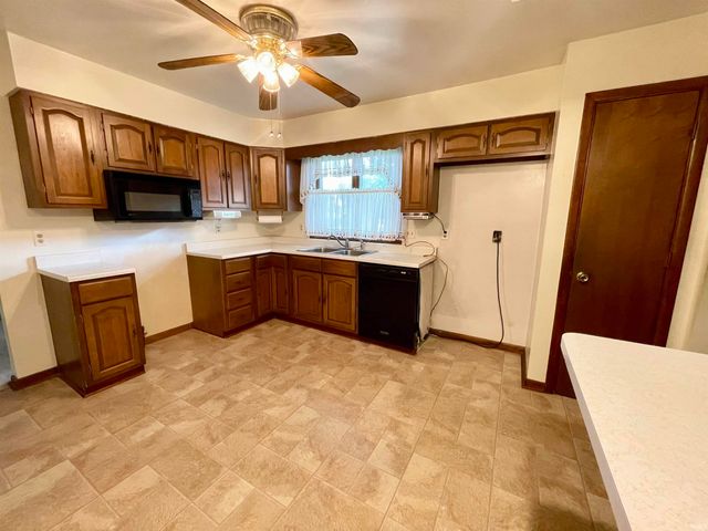 1108 BIRCHWOOD Drive, Kokomo, IN 46901