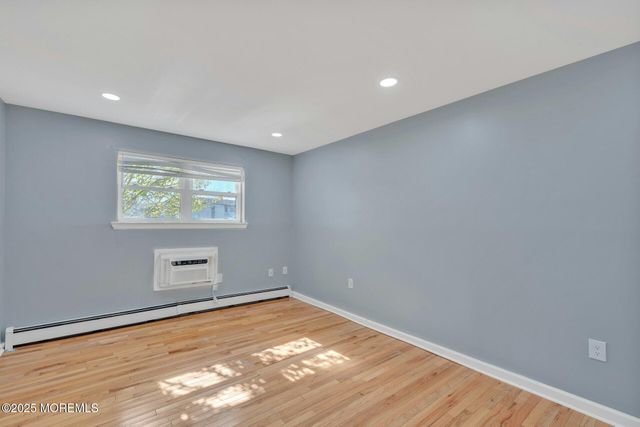 75 Wharfside Drive, Monmouth Beach, NJ 07750