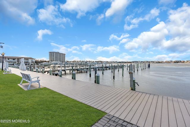 75 Wharfside Drive, Monmouth Beach, NJ 07750