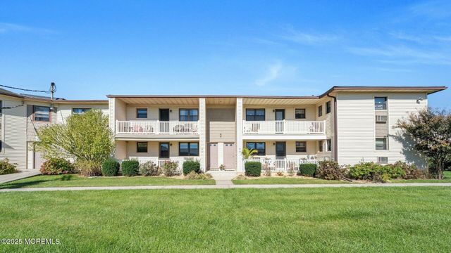 75 Wharfside Drive, Monmouth Beach, NJ 07750