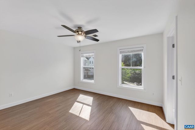 103 Longwood Dr Apt B, Charlottesville, VA 22903