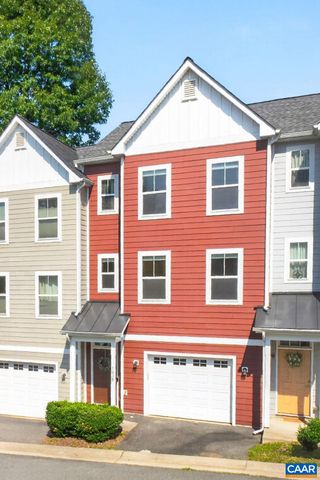 103 Longwood Dr Apt B, Charlottesville, VA 22903