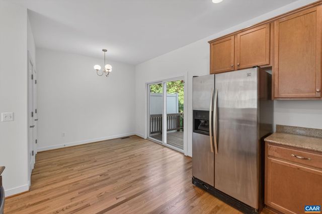 103 Longwood Dr Apt B, Charlottesville, VA 22903