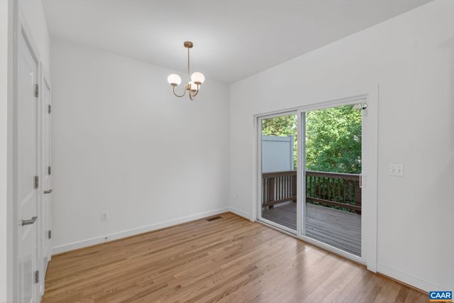 103 Longwood Dr Apt B, Charlottesville, VA 22903
