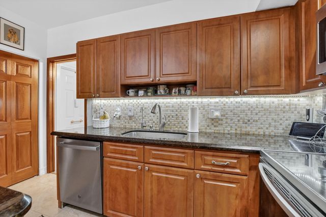 7590 Elmridge Drive, Boca Raton, FL 33433