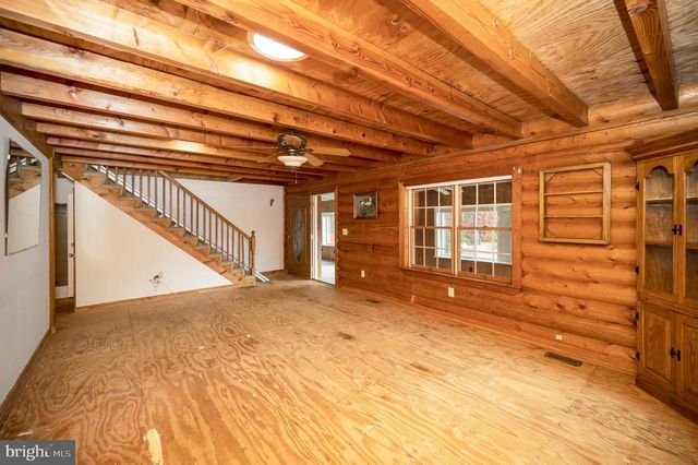 3856 RAPIDAN HILLS DR, Locust Grove, VA 22508