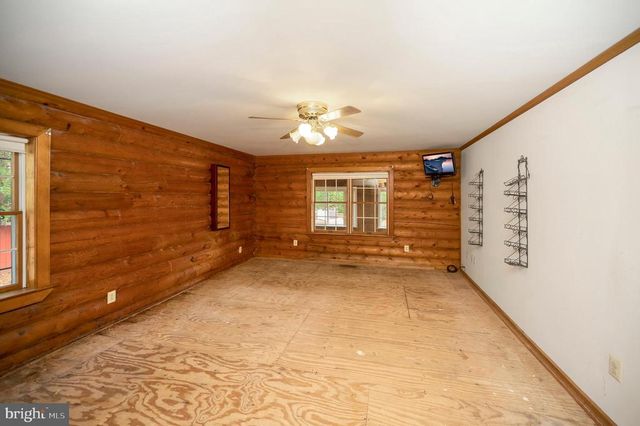 3856 RAPIDAN HILLS DR, Locust Grove, VA 22508