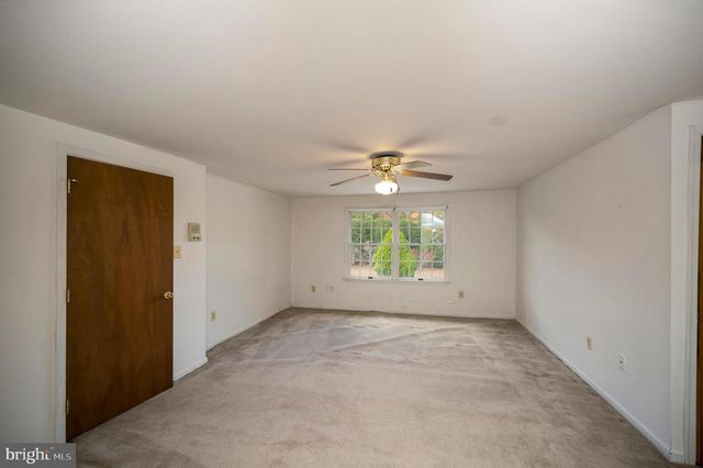 3856 RAPIDAN HILLS DR, Locust Grove, VA 22508