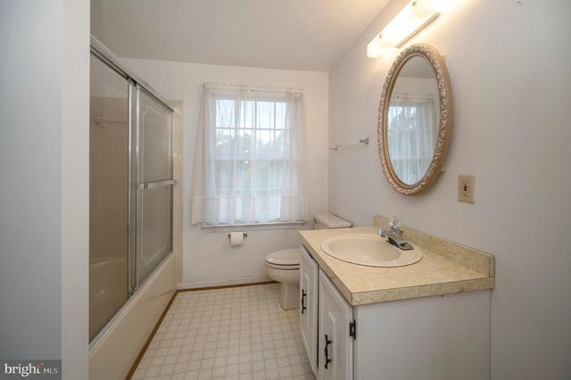 3856 RAPIDAN HILLS DR, Locust Grove, VA 22508