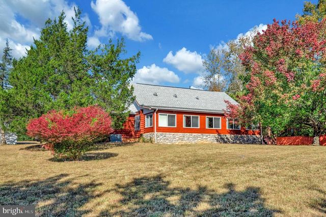 3856 RAPIDAN HILLS DR, Locust Grove, VA 22508