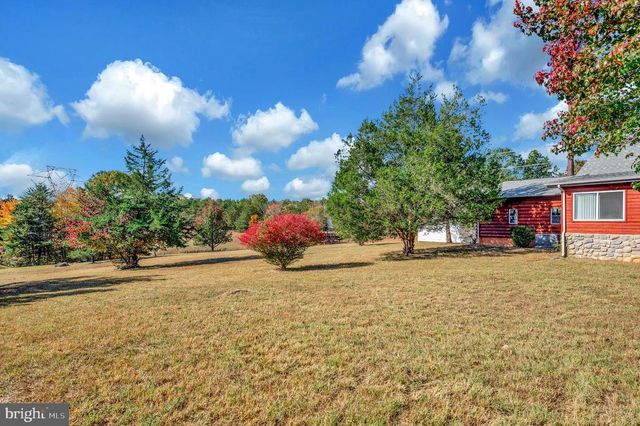 3856 RAPIDAN HILLS DR, Locust Grove, VA 22508