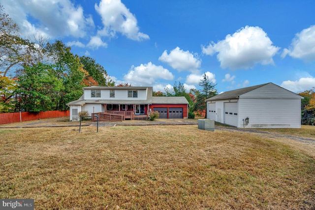 3856 RAPIDAN HILLS DR, Locust Grove, VA 22508