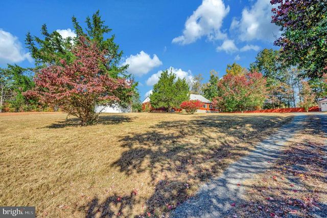 3856 RAPIDAN HILLS DR, Locust Grove, VA 22508