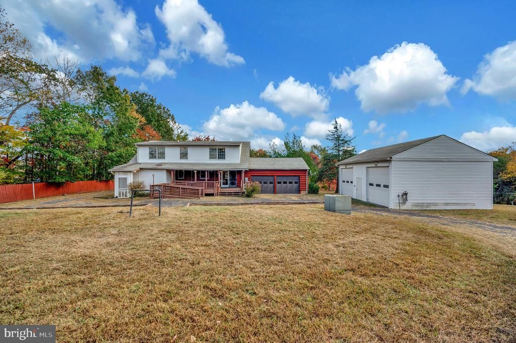 3856 RAPIDAN HILLS DR, Locust Grove, VA 22508