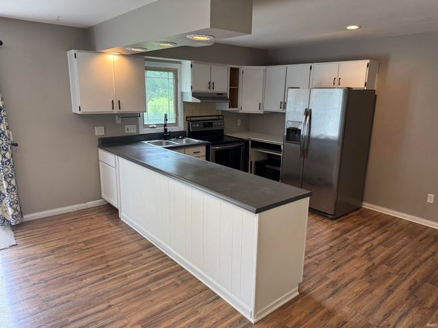 7824 Greenbank Court, Fort Wayne, IN 46815