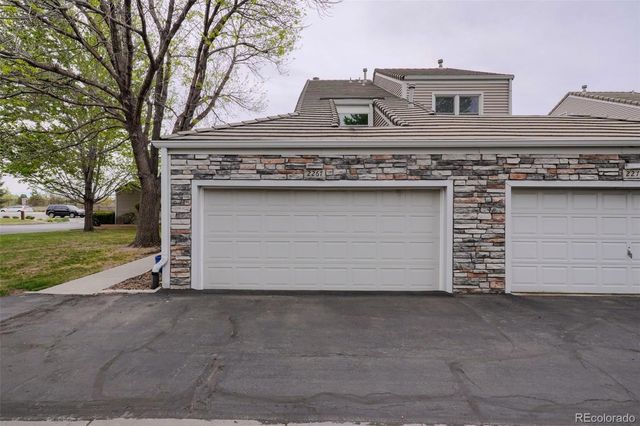 2267 S Yosemite Circle, Denver, CO 80231