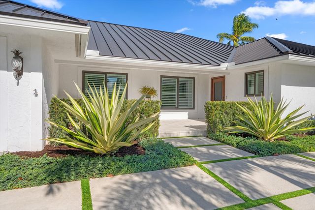 9039 SE Hawksbill Way, Hobe Sound, FL 33455