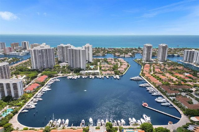 3545 Magellan Circle 3585, Aventura, FL 33180